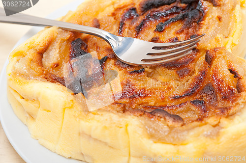 Image of fresh pears pie