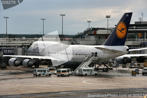 Image of Lufthansa plane