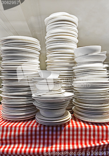 Image of Dishware