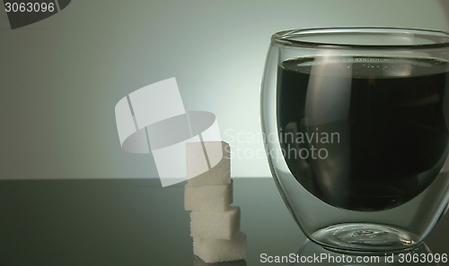 Image of a glass with cola