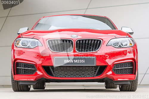 Image of BMW M235i coupe performance series turbo mainstream sports car