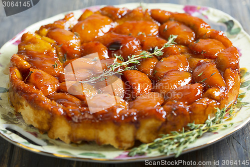 Image of Summer pie with peaches and thyme.