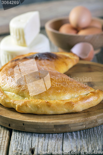 Image of Georgian cheese pie - khachapuri.