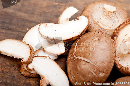 Image of shiitake mushrooms