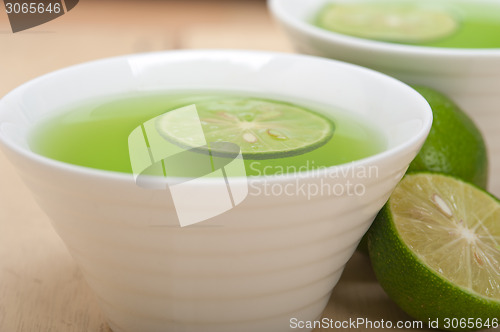 Image of green lime lemonade 