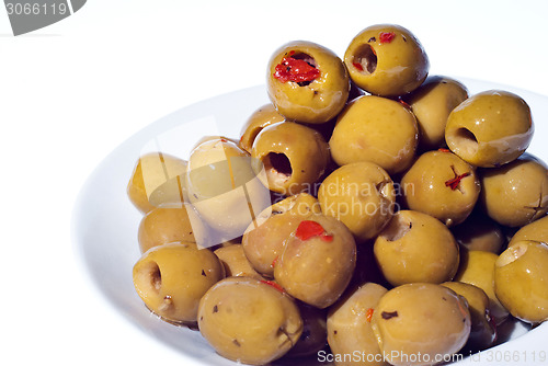 Image of marinated green olives in bowl