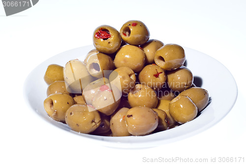 Image of marinated green olives in bowl