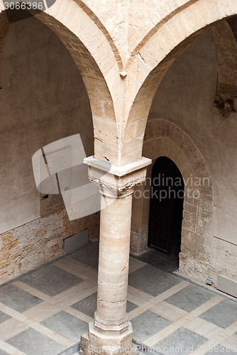 Image of Steri palace arch and column