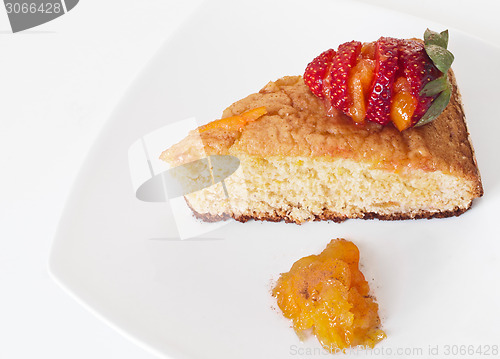 Image of Orange Cake with Strawberry