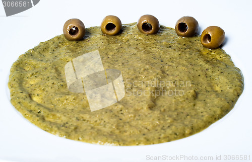 Image of spicy pate of olives