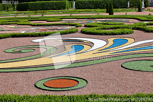 Image of abstract tracery in regular garden