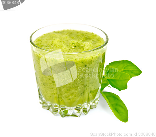 Image of Cocktail with spinach in low glass