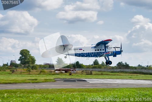 Image of antonov an 2 airplane