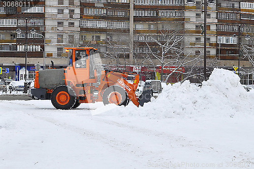 Image of Cleaning of snow by means of special equipment.