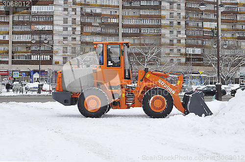 Image of Cleaning of snow by means of special equipment.