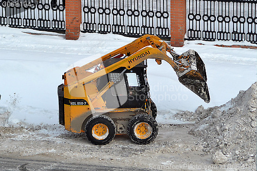 Image of Cleaning of snow by means of special equipment.