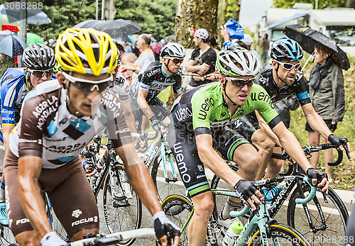 Image of Inside The Peloton in a Rainy Day