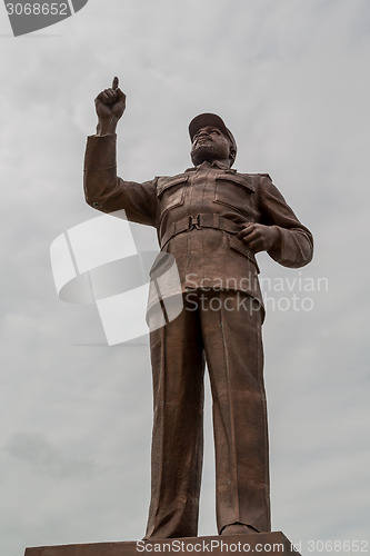 Image of Statue of Samora Moisés Machel at Independence  Square