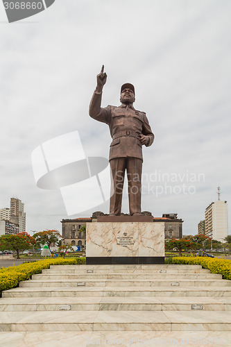 Image of Statue of Samora Moisés Machel at Independence  Square