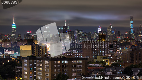 Image of Manhattan skyline at night