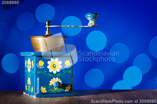 Image of Blue coffee grinder