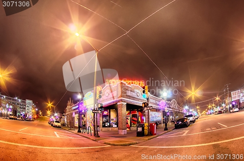 Image of tulsa city skyline around downtown streets