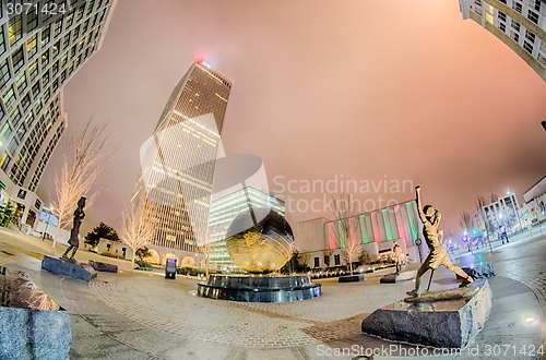 Image of tulsa city skyline around downtown streets