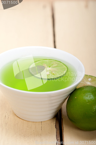 Image of green lime lemonade 