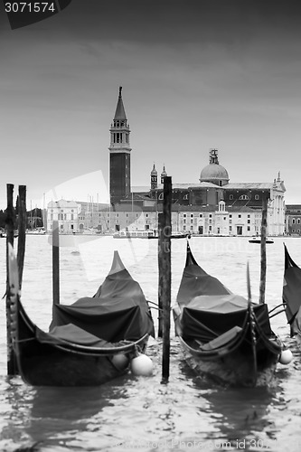 Image of Gondolas in front of Chiesa di San Giorgio Maggiore b&w