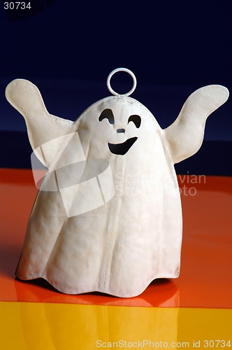 Image of ghost 1 on 3 colors