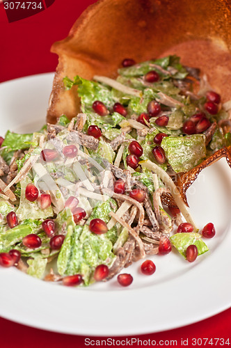 Image of meat and pomegranate salad 