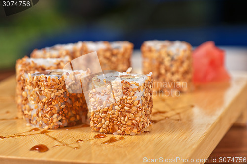 Image of sesame sushi rolls