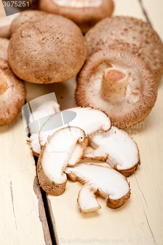 Image of shiitake mushrooms