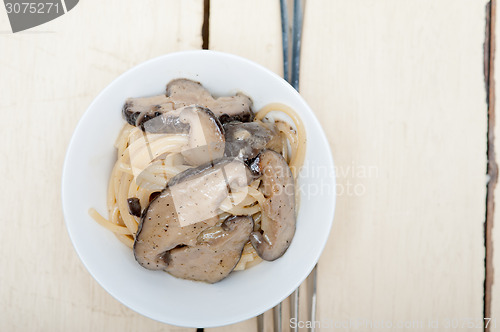 Image of Italian spaghetti pasta and mushrooms