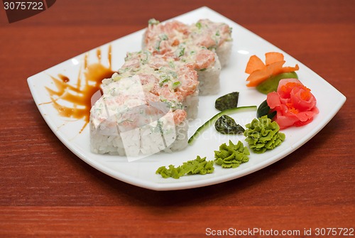 Image of Roll with cream sauce, salmon fish
