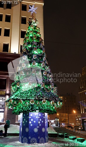 Image of Green Christmas tree 