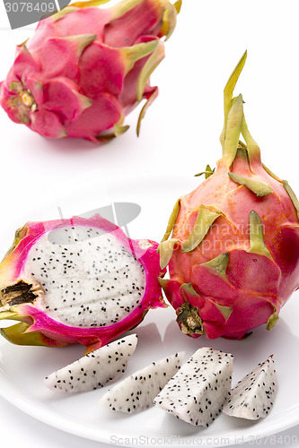 Image of Nanettika Fruit And Its White Flesh On A Plate