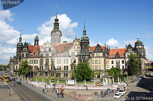 Image of Dresden Triangulationssäule Schlossturm 02