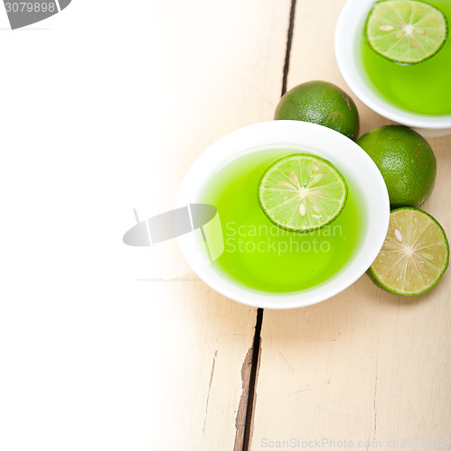 Image of green lime lemonade 