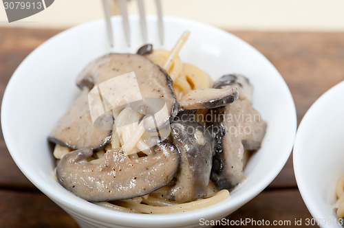 Image of Italian spaghetti pasta and mushrooms