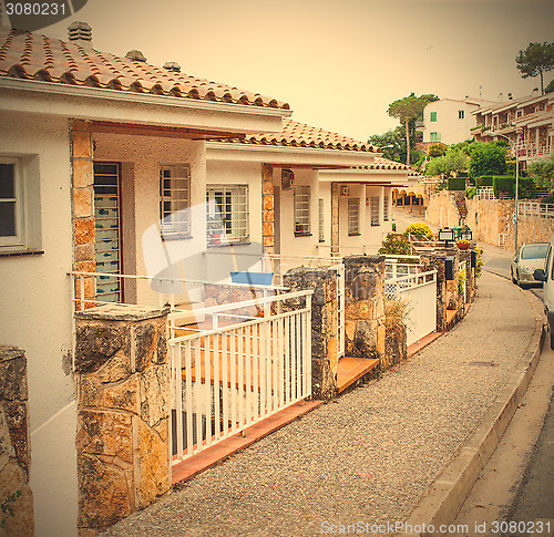 Image of Avenida Mar Menuda street on the Mediterranian coast