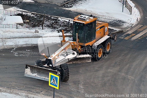 Image of Cleaning of snow by means of special equipment.