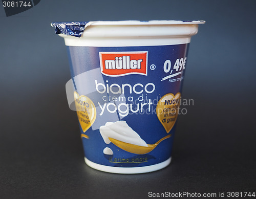 Image of Mueller Yoghurt