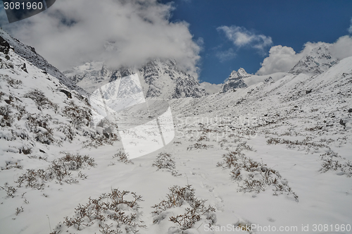 Image of Himalayas near Kanchenjunga