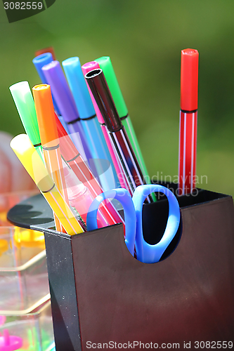 Image of Colored marker pens 