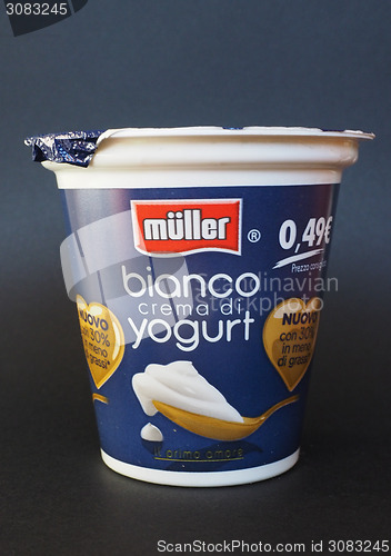 Image of Mueller Yoghurt