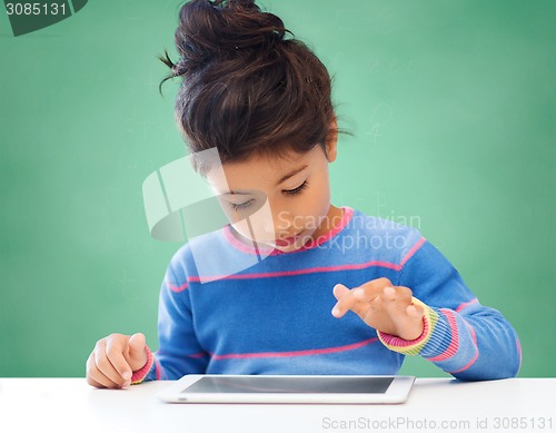 Image of little girl with tablet pc