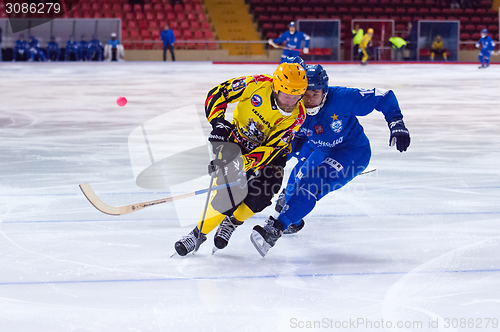 Image of Johan Estblom (4) in action