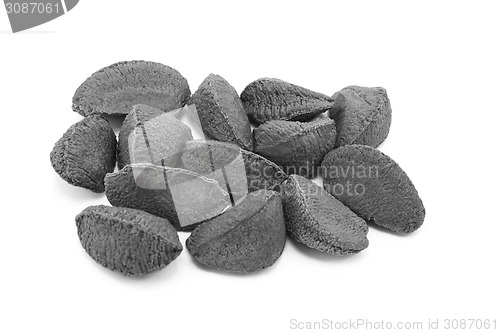 Image of Brazil nuts in shells