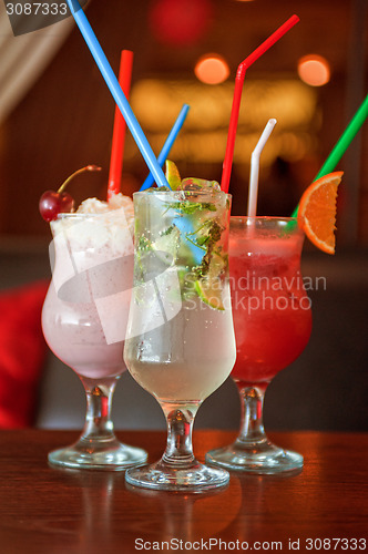 Image of three healthy nonalcoholic cocktails